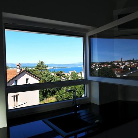 Apartments Mary Malinska Bagian luar foto