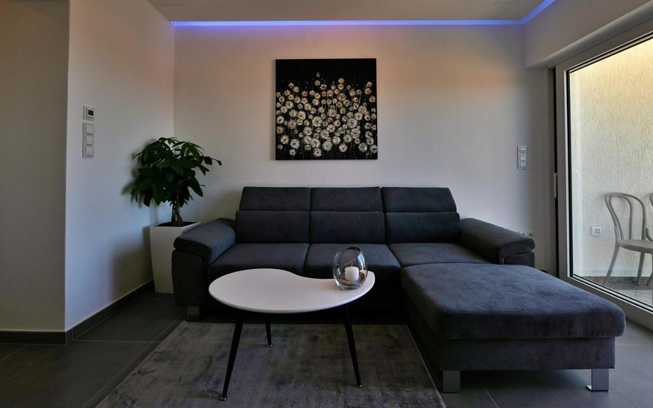 Apartments Mary Malinska Bagian luar foto